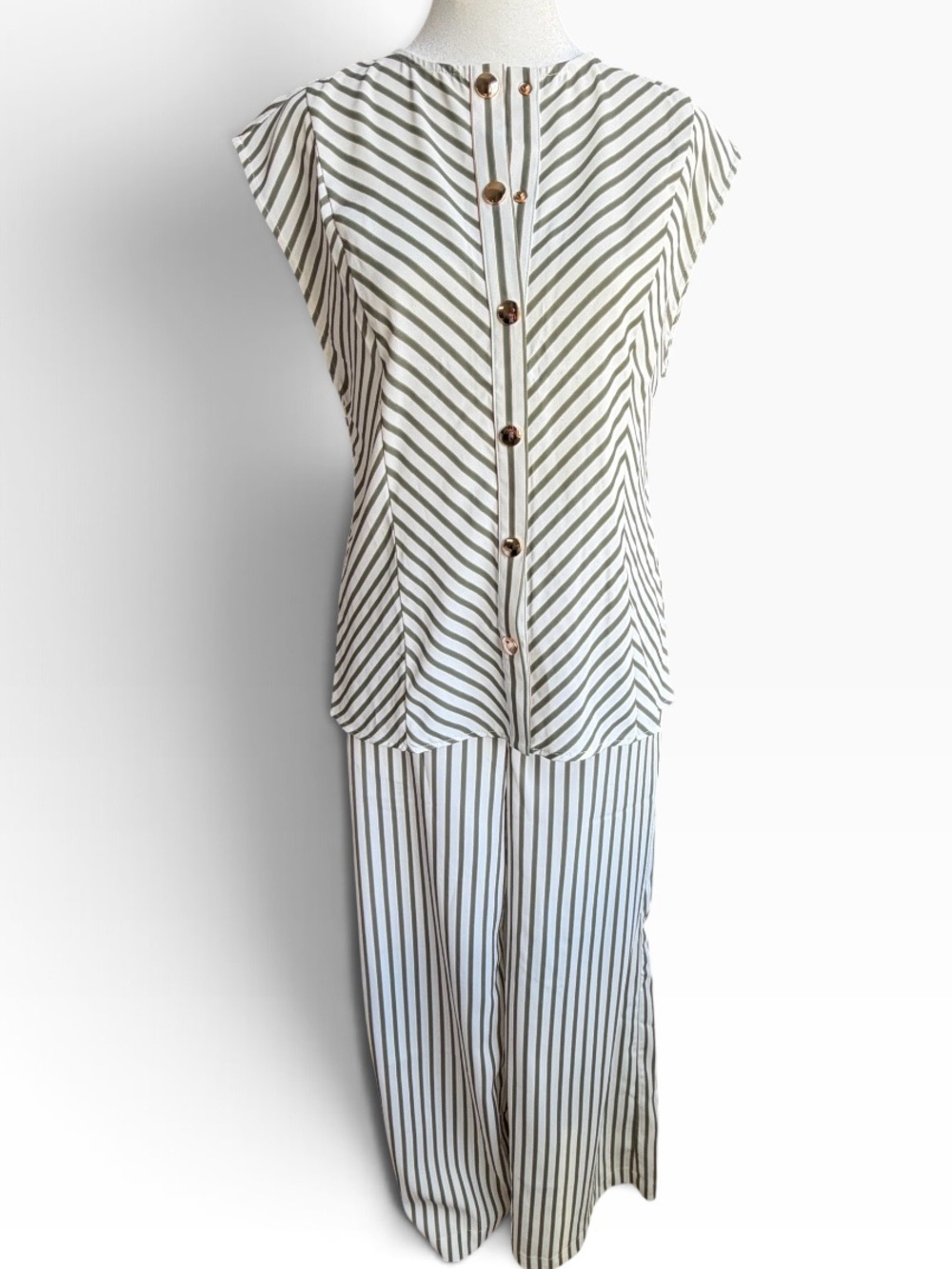 Commense 2-Piece White with Olive & Gold Stripe Pantsuit Set Sz S NWT